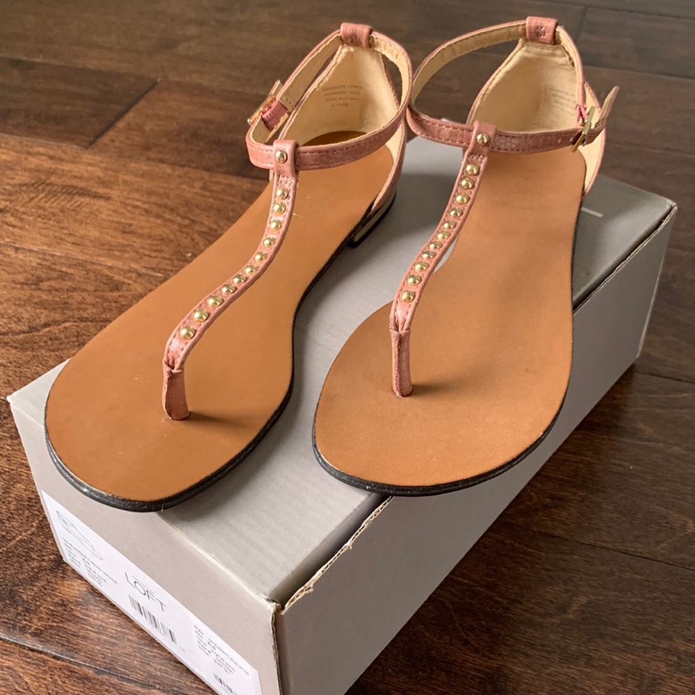 NIB LOFT Mauve Pink Studded T-strap Thong Sandals Size 6.5